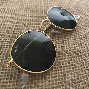 GOLD RAYBANS